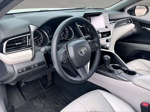 Used 2023 Toyota Camry SE image 17