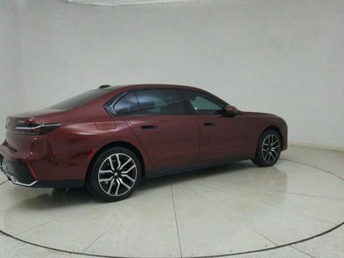 Used 2025 BMW 740i image 77