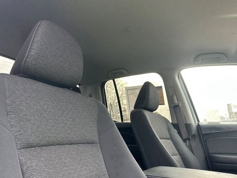 Used 2025 Honda Ridgeline Sport image 19