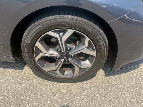 Used 2020 Kia Forte LXS FWD image 34