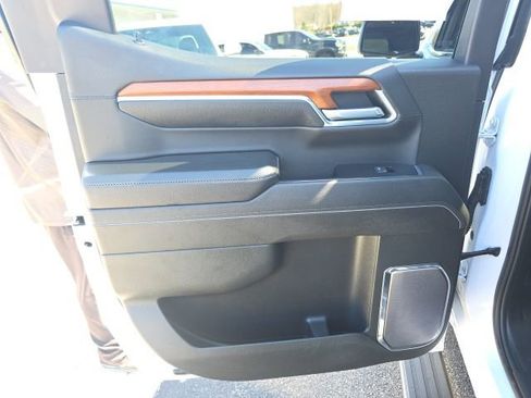 Used 2022 GMC Sierra 1500 Denali image 35