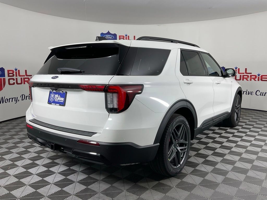 New 2026 Ford Explorer ST-Line w/ ST-Line Street Pack RWD image 3