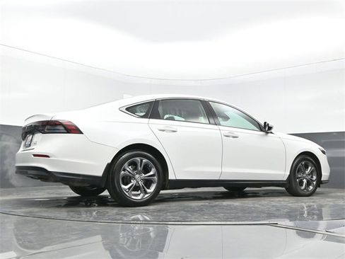 Certified 2024 Honda Accord EX image 25