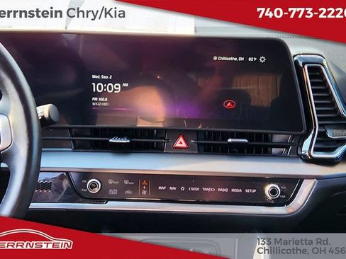 Used 2023 Kia Sportage EX AWD/4WD image 9