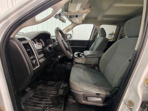 Used 2019 RAM 1500 ST w/ SXT Plus Group AWD/4WD image 23
