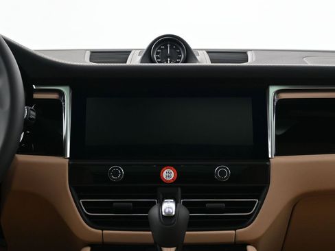 New 2026 Porsche Macan Turbo image 11