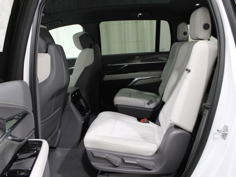 New 2025 Cadillac Escalade IQ Luxury 1 image 22