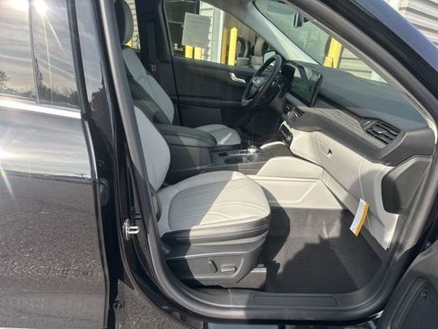 New 2026 Ford Escape Platinum w/ Premium Technology Package AWD/4WD image 33