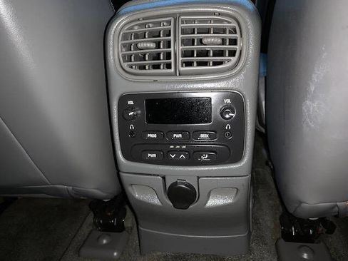 Used 2002 GMC Envoy SLT image 27