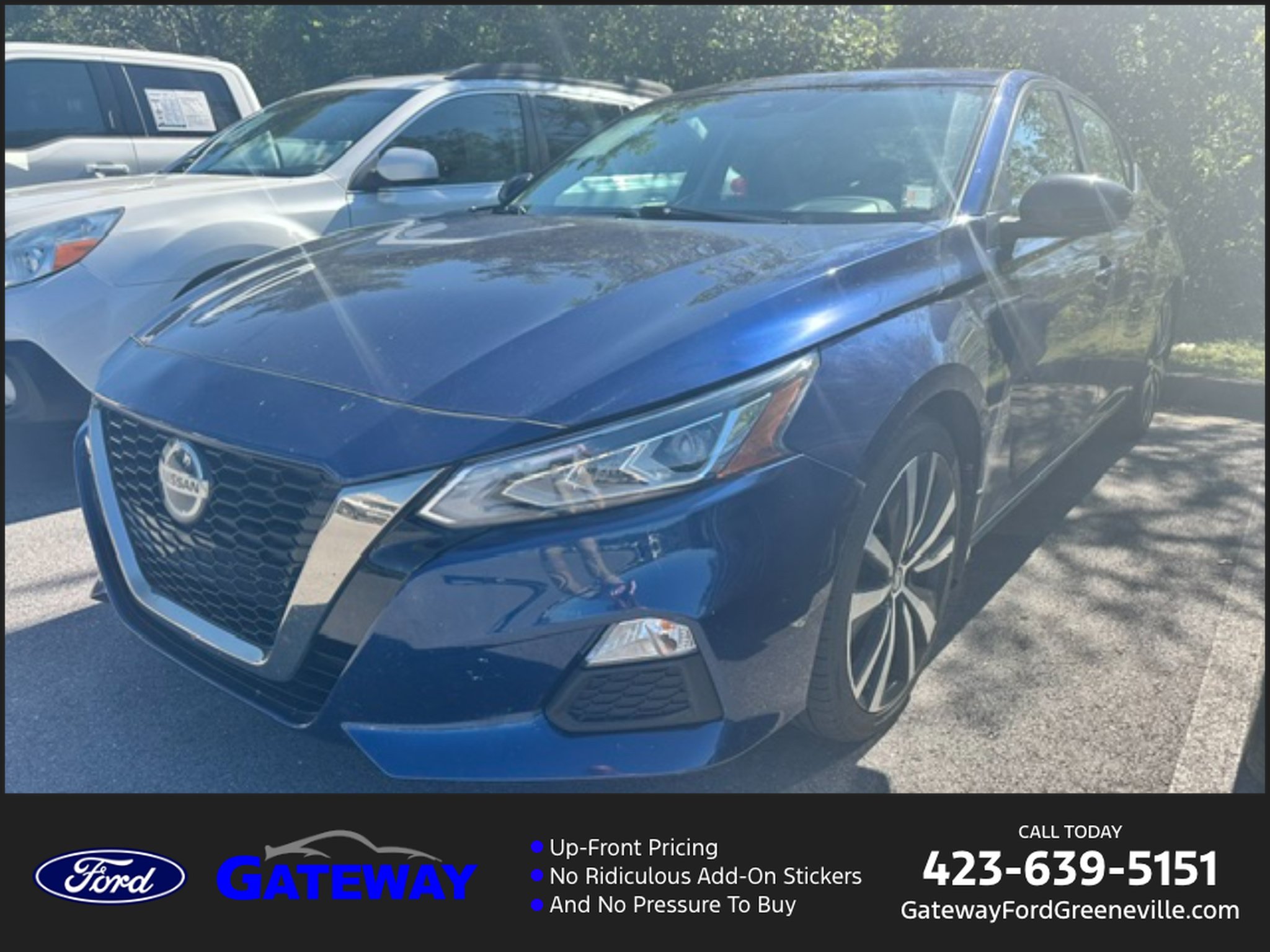 Used 2020 Nissan Altima 2.5 SR w/ Premium Package FWD image 1