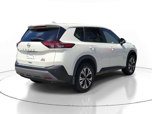 Used 2023 Nissan Rogue SV FWD image 4