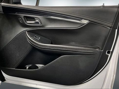 Used 2016 Chevrolet Impala LT w/ Leather Package FWD image 25