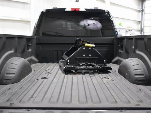 Used 2021 Ford F450 Platinum w/ FX4 Off-Road Package image 23