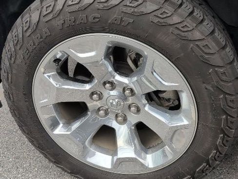 Used 2022 RAM 1500 Big Horn AWD/4WD image 18