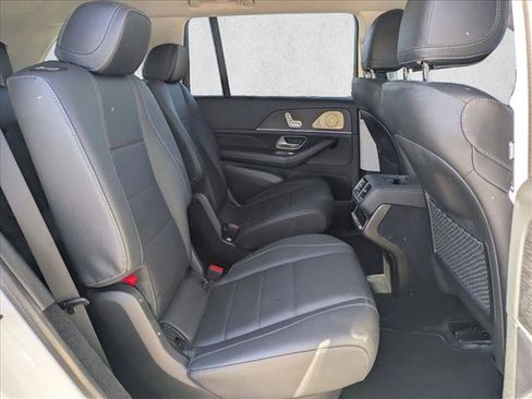 Used 2023 Mercedes-Benz GLS 450 4MATIC image 17