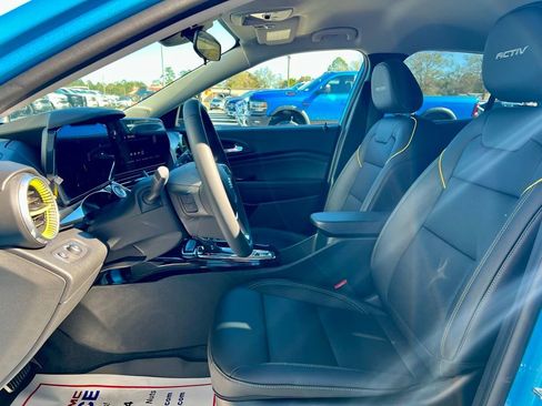 New 2026 Chevrolet Trax ACTIV w/ Driver Confidence Package image 9