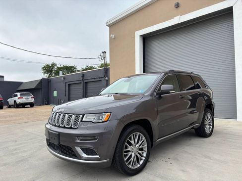 Used 2017 Jeep Grand Cherokee Summit AWD/4WD image 1