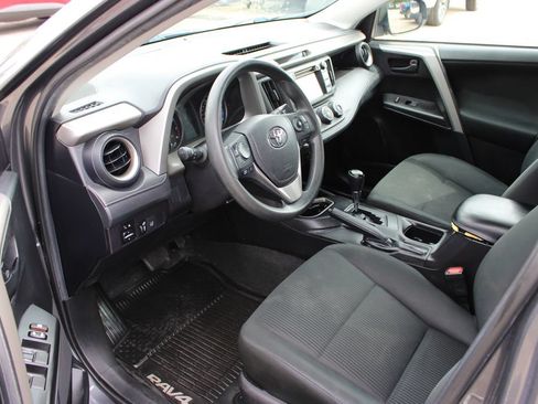 Used 2018 Toyota RAV4 LE w/ All Weather Liner Package FWD image 11