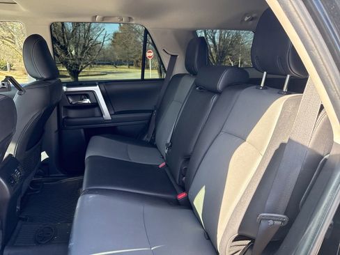 Used 2023 Toyota 4Runner SR5 Premium w/ Moonroof Package image 10