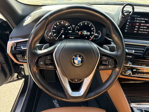 Used 2018 BMW 530i RWD image 17