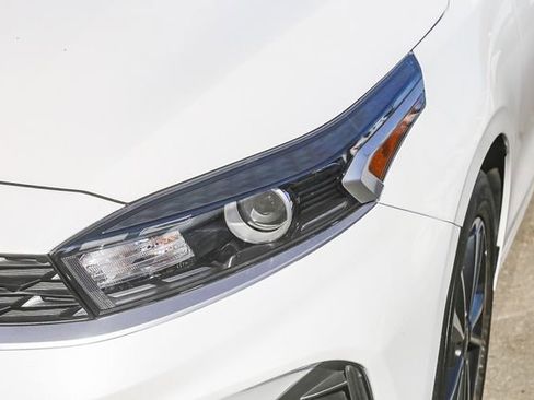 Used 2023 Kia Forte LXS image 6