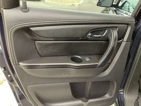 Used 2016 Chevrolet Traverse LT w/ Style and Technology Package AWD/4WD image 12