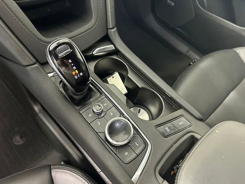 Used 2024 Cadillac XT6 Premium Luxury image 20