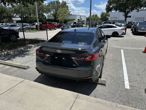 Used 2026 Toyota Camry SE w/ Convenience Package FWD image 8