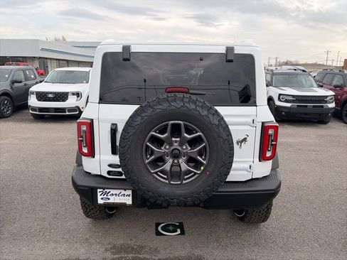 New 2025 Ford Bronco Badlands image 5