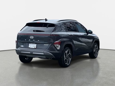 Used 2026 Hyundai Kona SEL Premium image 5