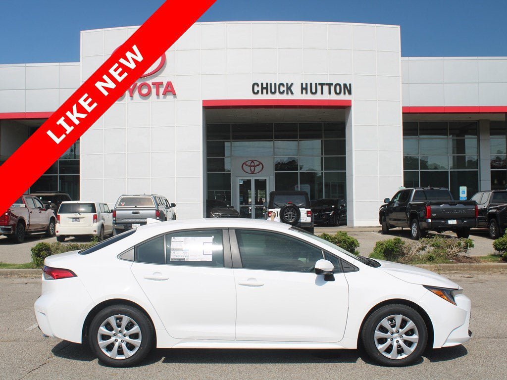 Certified 2026 Toyota Corolla LE FWD image 1