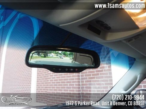 Used 2013 Chevrolet Avalanche LTZ image 35