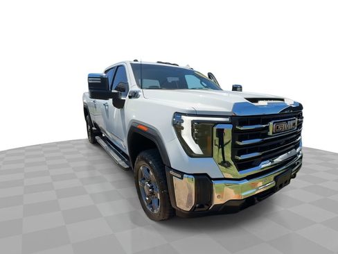 Certified 2025 GMC Sierra 2500 SLT w/ SLT Premium Package AWD/4WD image 4