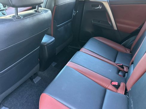 Used 2014 Toyota RAV4 Limited w/ Technology Package image 14