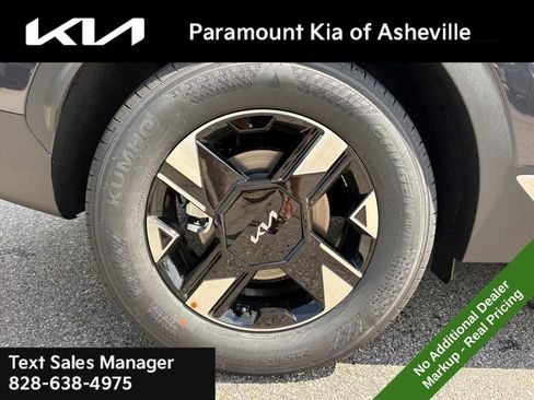 New 2026 Kia Sportage LX w/ LX Convenience Package AWD/4WD image 30