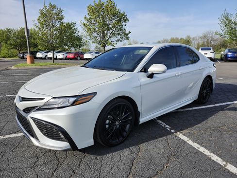 Used 2024 Toyota Camry XSE w/ Navigation Package FWD image 15