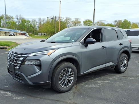 Used 2024 Nissan Rogue S AWD/4WD image 1