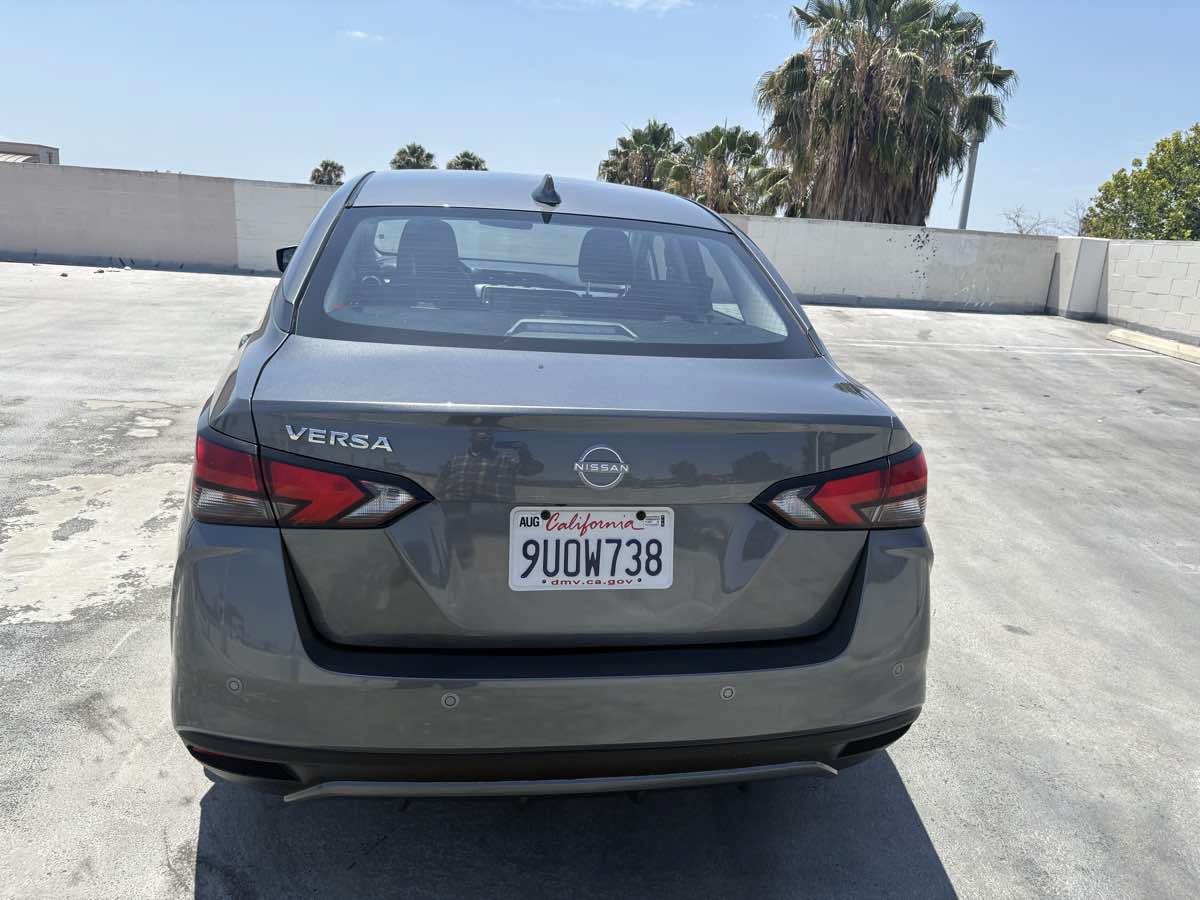 Used 2025 Nissan Versa SV FWD image 10
