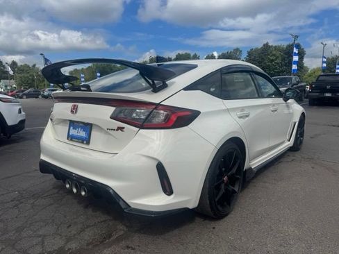 Used 2025 Honda Civic Type R image 2
