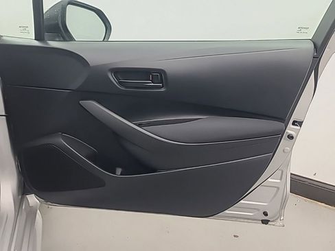 Used 2025 Toyota Corolla LE image 14