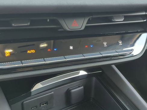 Used 2025 Buick Envision Sport Touring image 18