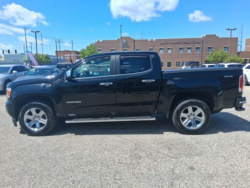 Used 2016 GMC Canyon SLT w/ Driver Alert Package AWD/4WD image 8