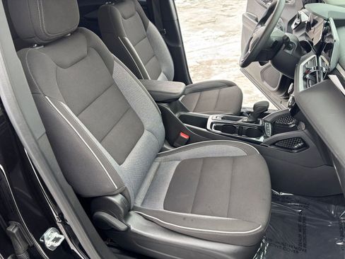 Used 2025 Chevrolet TrailBlazer LT image 34