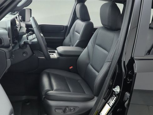 Used 2025 Toyota Land Cruiser w/ Premium Package image 23