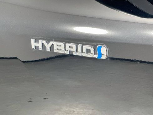 Used 2020 Toyota Highlander LE AWD/4WD image 27