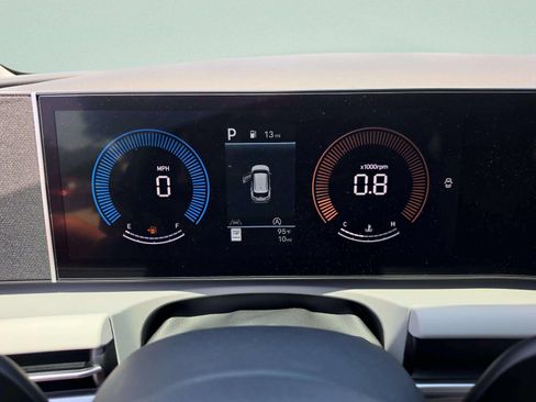New 2026 Hyundai Tucson SEL Plus FWD image 15