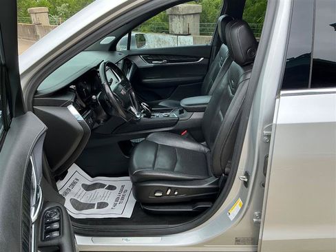 Used 2020 Cadillac XT6 Premium Luxury FWD image 28