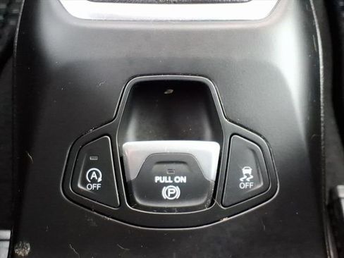 Certified 2023 Jeep Renegade Latitude image 19