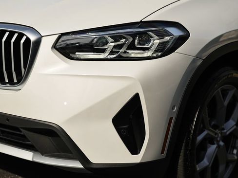 Used 2024 BMW X3 sDrive30i w/ Convenience Package RWD image 12