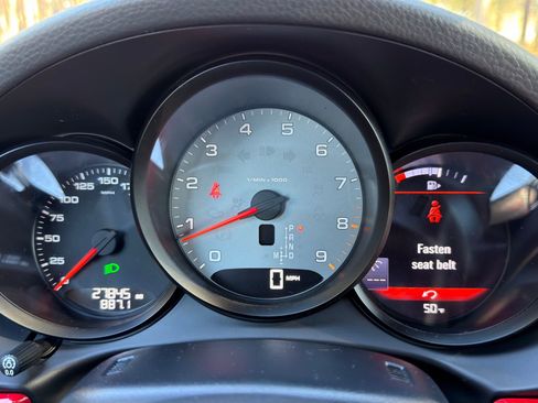 Used 2015 Porsche Boxster S image 16